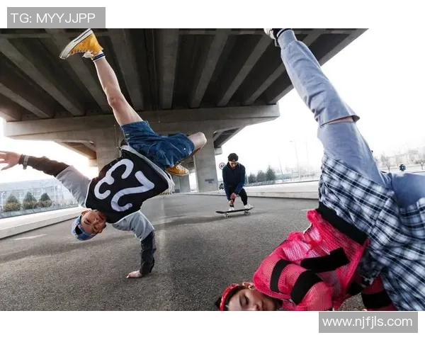 深圳滑板队在世界街舞大赛中以78分稳居积分榜首位